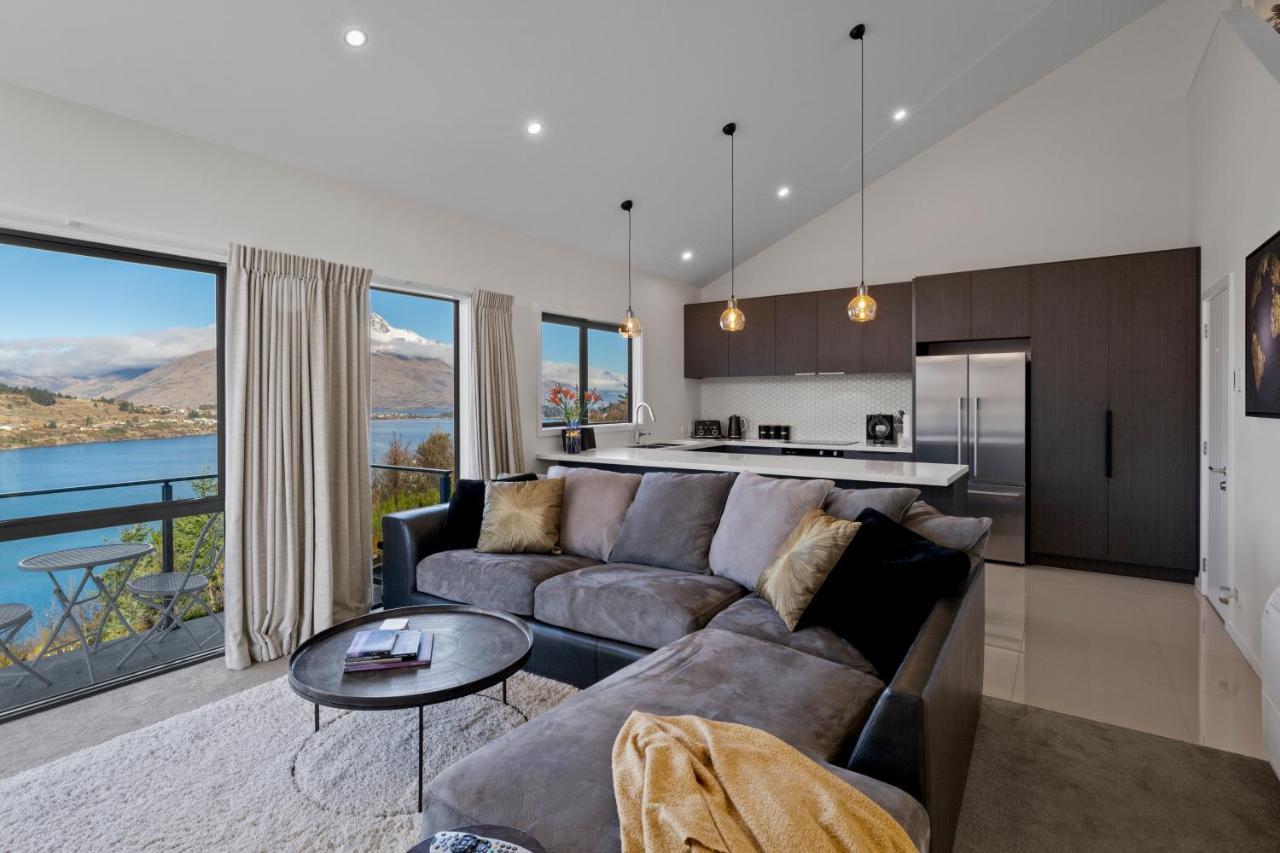 Bluewater Views Villa Queenstown Exterior photo