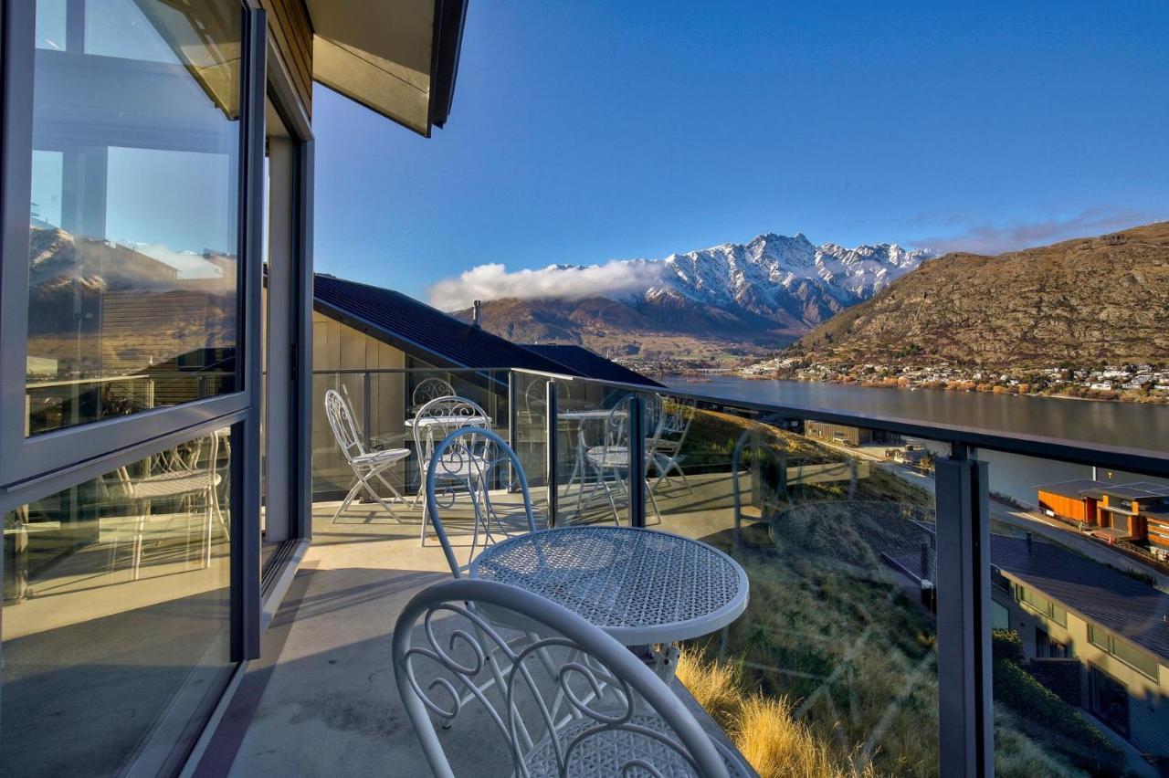 Bluewater Views Villa Queenstown Exterior photo